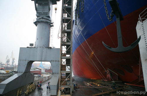 俄罗斯全新破冰船正式下水